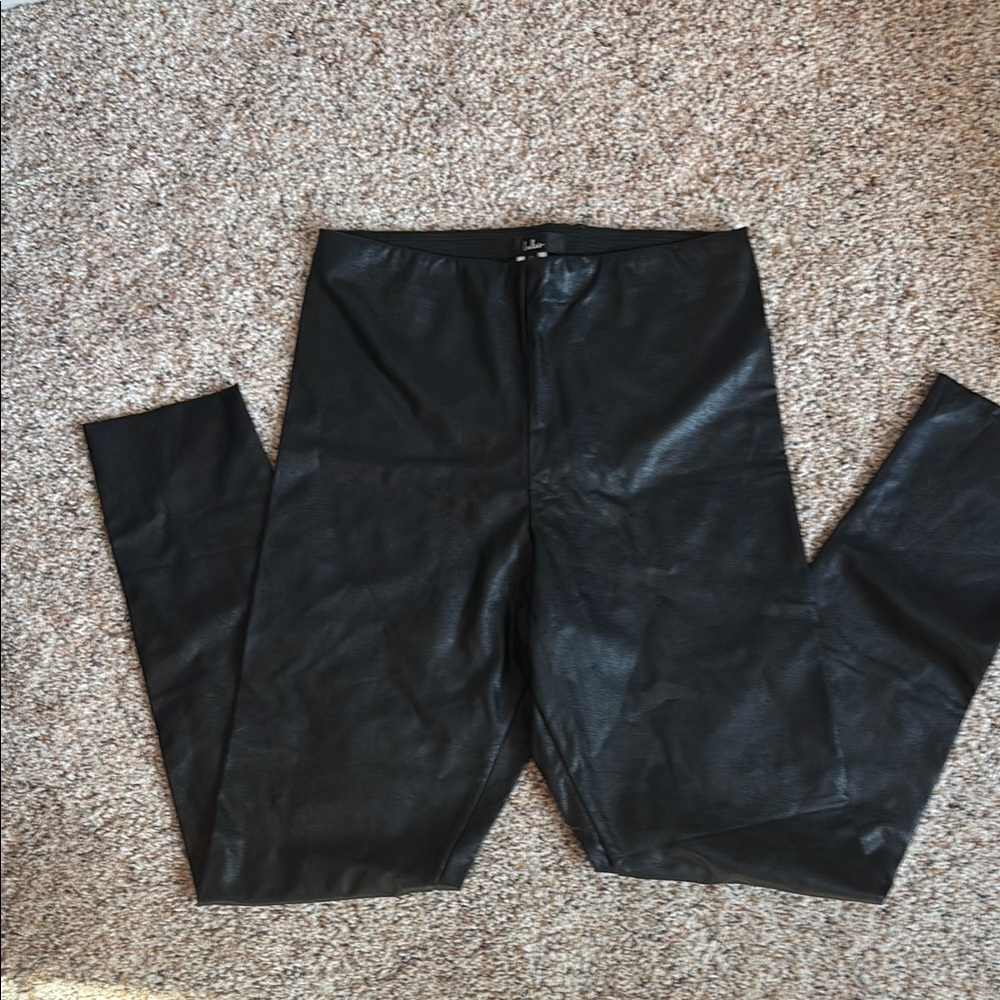 Lulu's Black, leather skinny leg